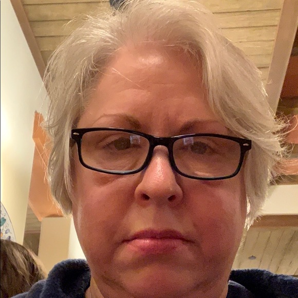 Meet your Posher, Cathy - Picture 1 of 1